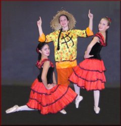 Chinese and Spanish dancers